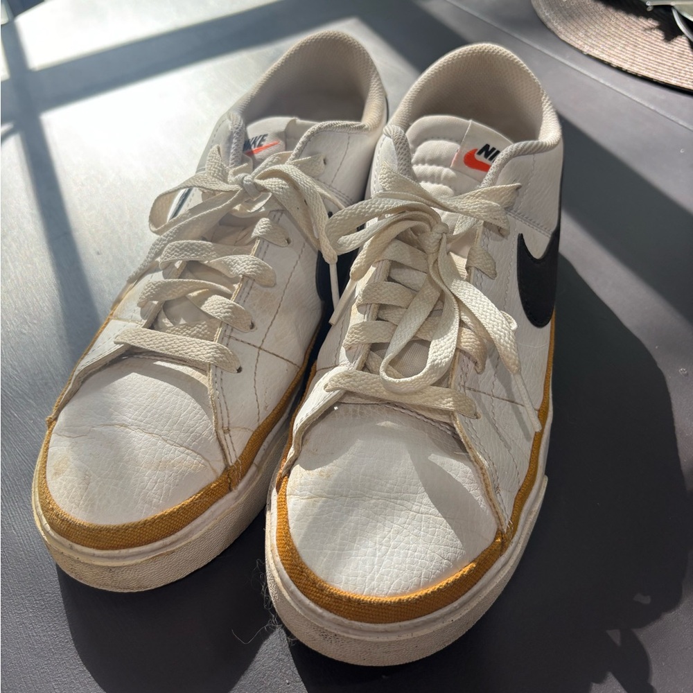 Nike White and Mustard Sneakers